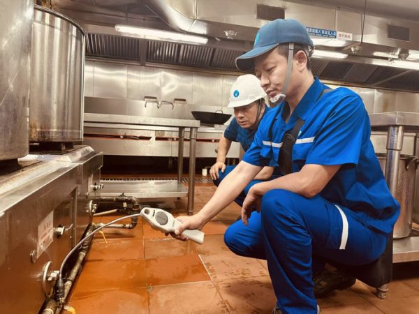 世界杯(中国) 查燃气净环境降噪声，东西湖城管开启“护考阵势”